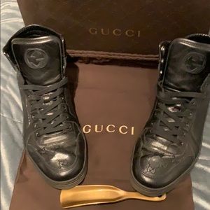 Gucci men’s 9.5 high top shoes
